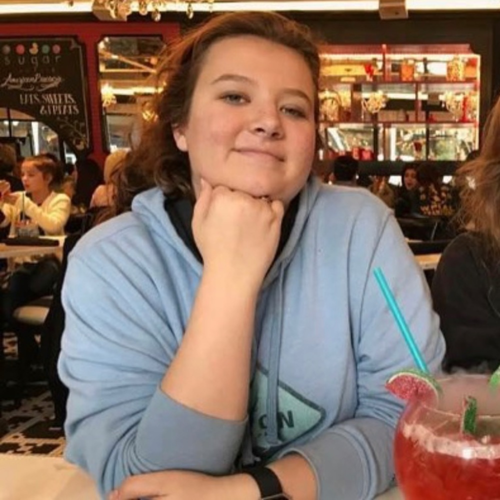 Meet your Posher, Olivia